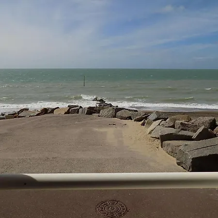 Option Face A La * Agon-Coutainville