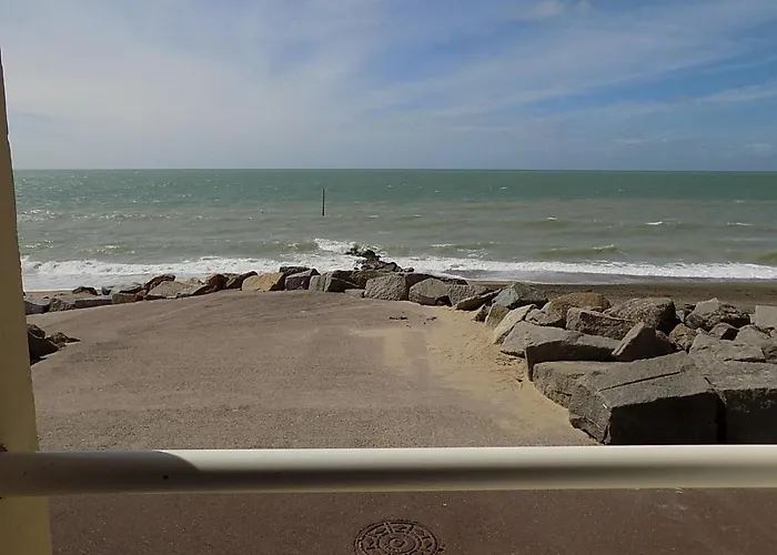 Option Face à La * Agon-Coutainville